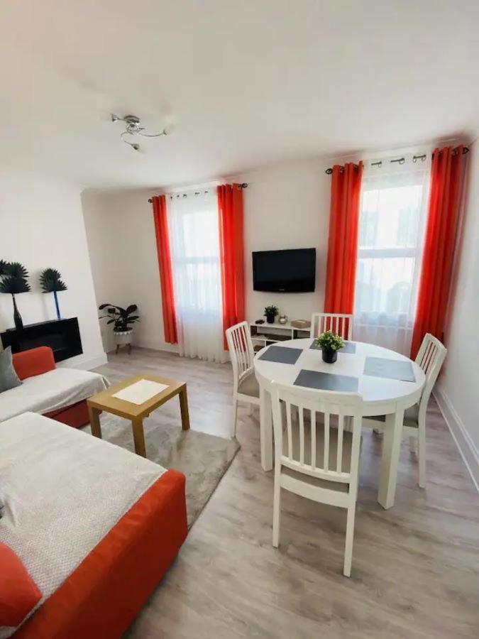 Castle View 2 Bedroom Apartment In Town Centre Гастингс Экстерьер фото