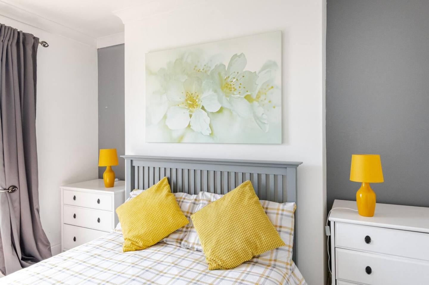 Castle View 2 Bedroom Apartment In Town Centre Гастингс Экстерьер фото